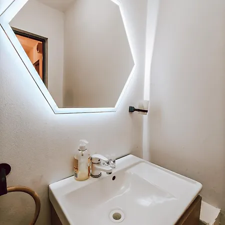 Apartment Charming Hideout- Quiet And Cozy Cluj-Napoca