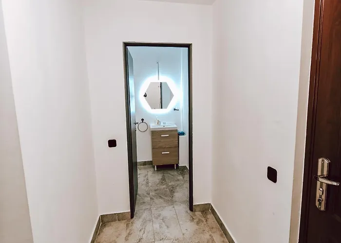 Charming Hideout Apartment *