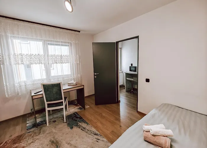 Charming Hideout Apartment *